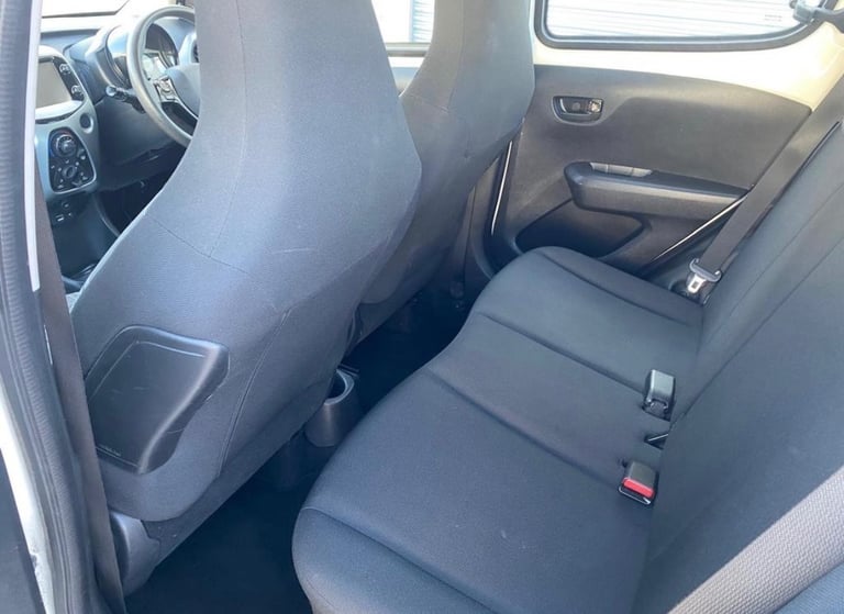 Peugeot, 108, Hatchback, 2017, Manual, 998 (cc), 5 doors