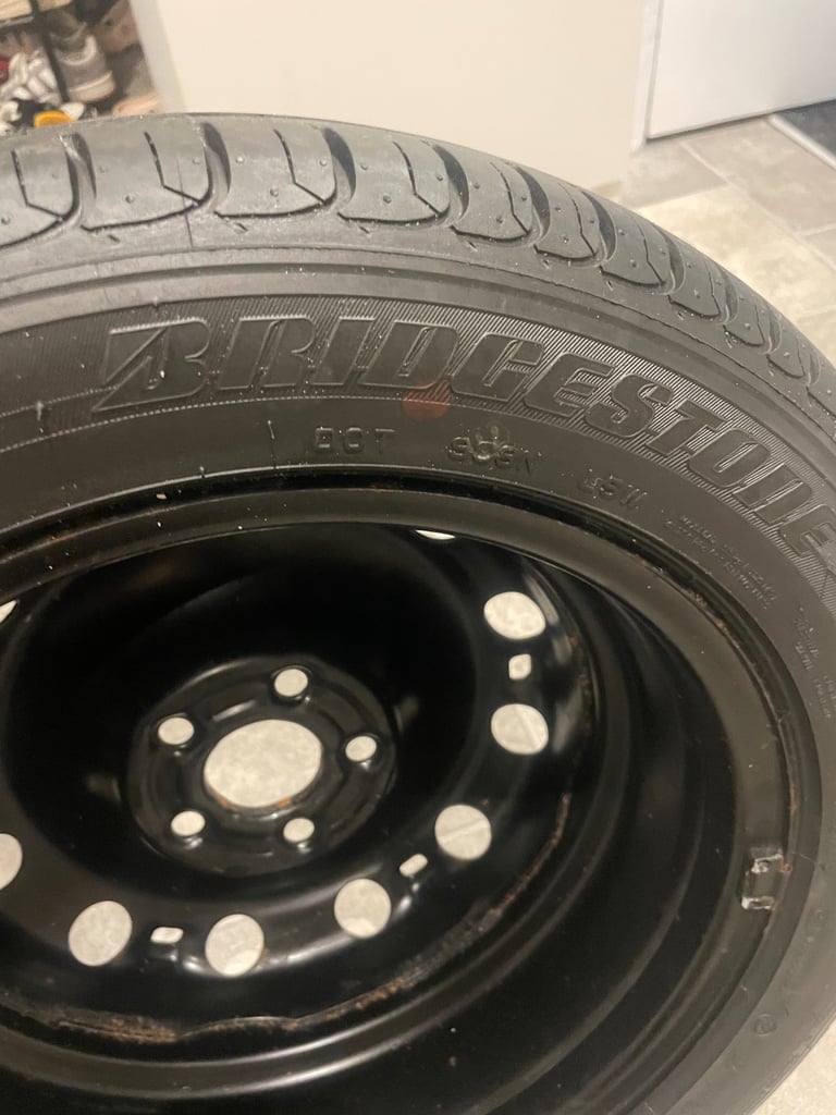 Vw / Skoda 5 stud rim 195/55/15 tyre as new 