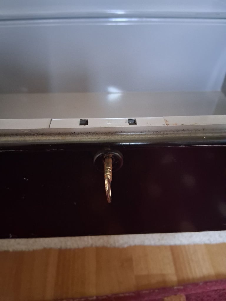 Deed box