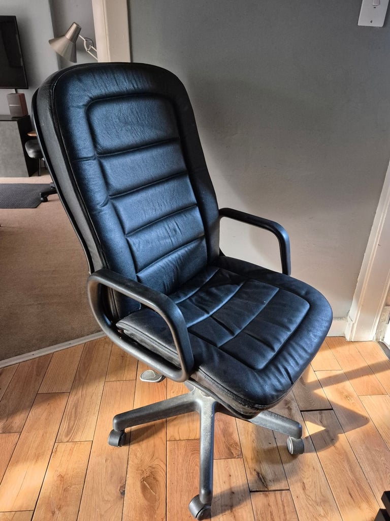 Executive Premium Leather Desk Chair 