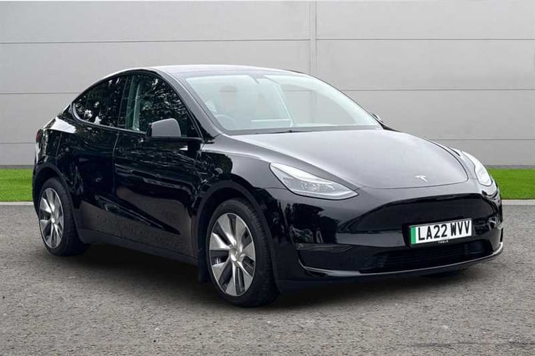 image for 2022 Tesla Model Y LONG RANGE AWD 5DR AUTO Hatchback Electric Automatic