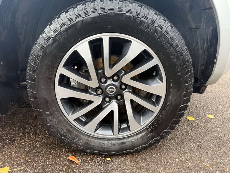 2016 Nissan Navara Double Cab Pick Up Tekna 2.3dCi 190 4WD Auto PICK UP DIESEL Automatic