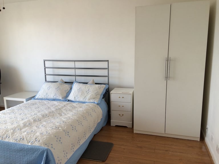 Studio double room to let in Barking 