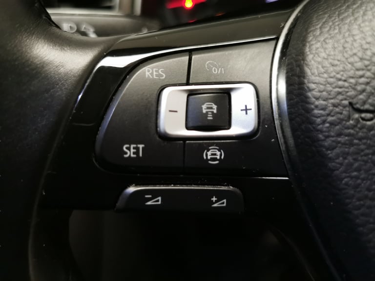 2019 Volkswagen T-Roc 1.6 TDI Design SUV 5dr Diesel Manual Euro 6 (s/s) (115 ps) - PARK SENSORS -...