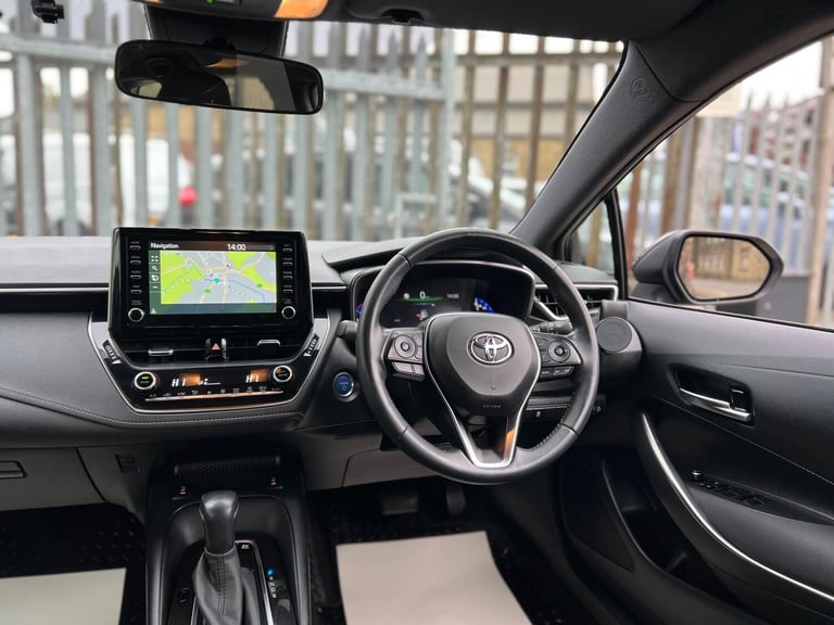 2019 Toyota Corolla 1.8 VVT-h Icon Tech Touring Sports CVT Euro 6 (s/s) 5dr ESTATE Petrol/Electri...