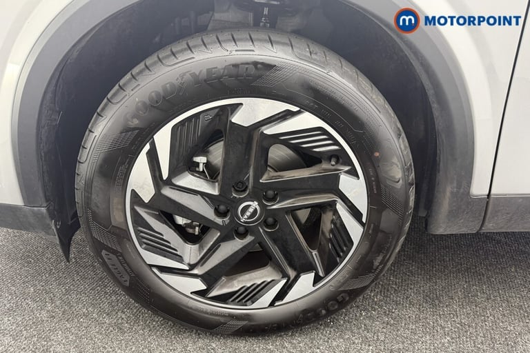 2024 Nissan Qashqai 1.3 DiG-T MH 158 N-Connecta 5dr Xtronic SUV Petrol Automatic