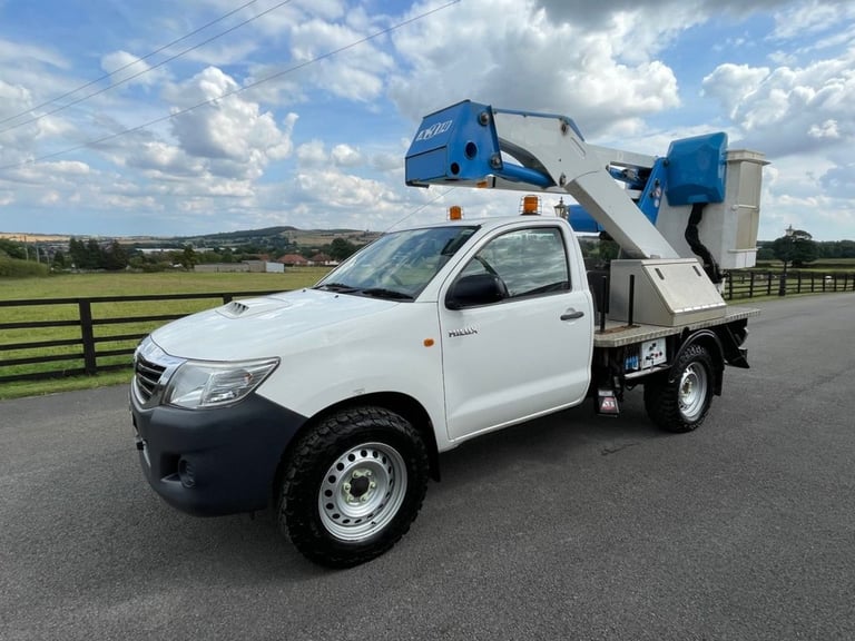2014 Toyota Hilux 2.5 ACTIVE 4X4 D-4D S/C 142 BHP CHERRY PICKER CPL A314 77K + VAT  PICKUP Diesel...