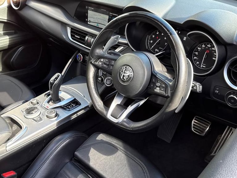 2022 Alfa Romeo Stelvio 2.0 Turbo 280 Veloce 5dr Auto ESTATE PETROL Manual