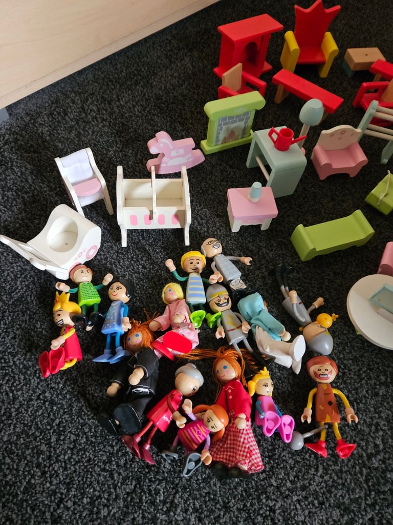 Dolls house furniture and people 