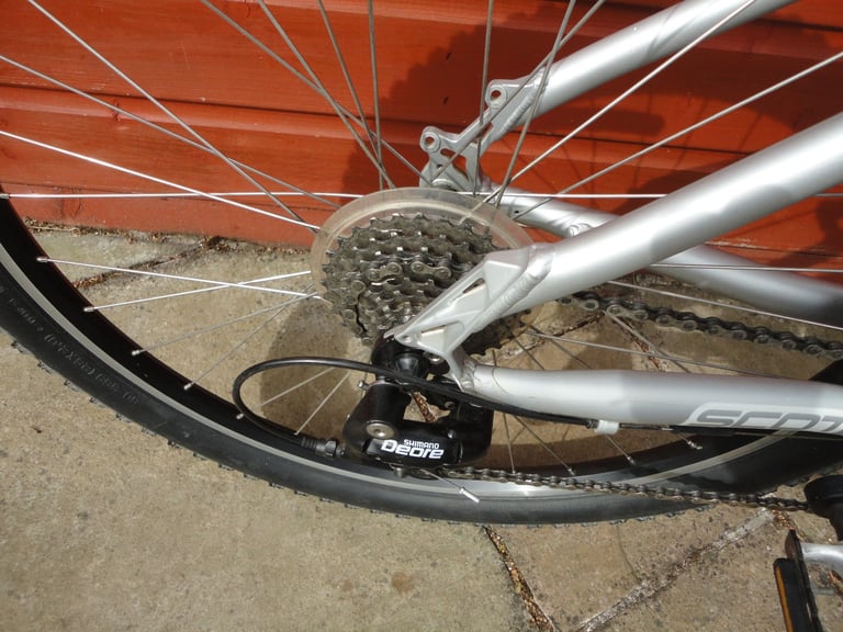 Scott Contessa bike, 16 inch lightweight frame, 26 inch wheels, 24 gears