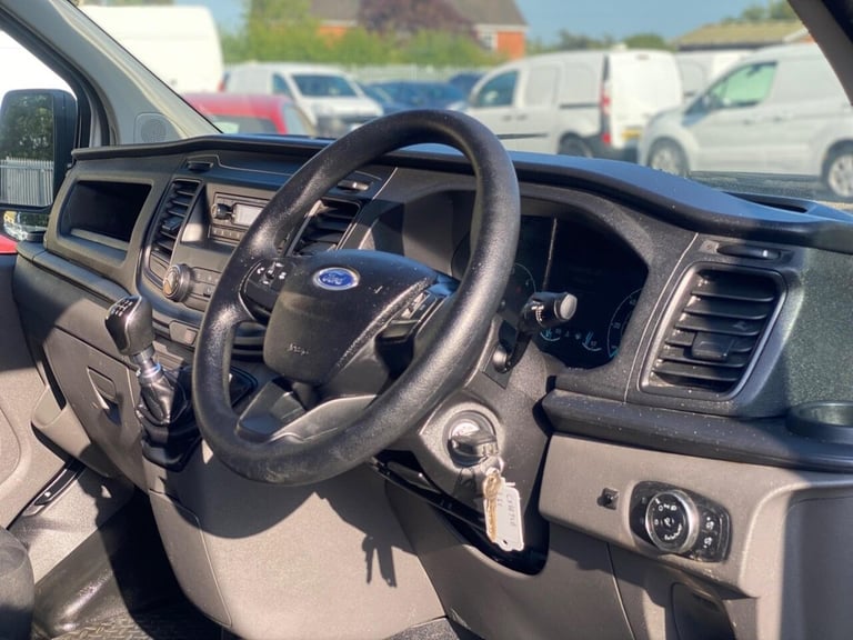 2018 Ford Transit Custom 2.0 TDCi 130ps Low Roof Van PANEL VAN DIESEL Manual