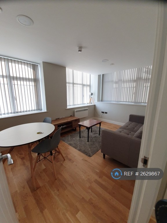 1 bedroom flat in Mason Street, Manchester, M4 (1 bed) (#2629867)
