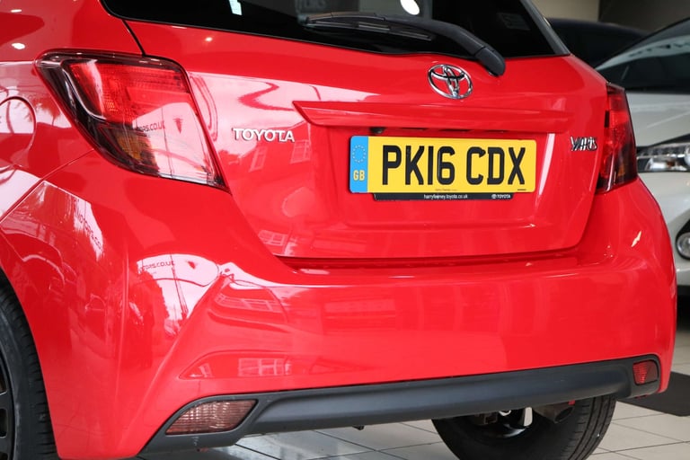 2016 Toyota Yaris 1.3 Yaris Icon VVT-I 5dr Hatchback Petrol Manual