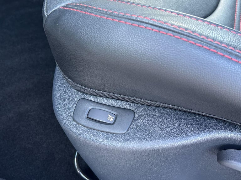 RENAULT CLIO 1.6 Renaultsport Nav 220 Trophy Auto 2017