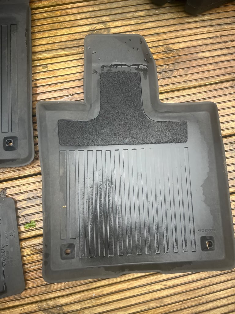 Volvo car mats 