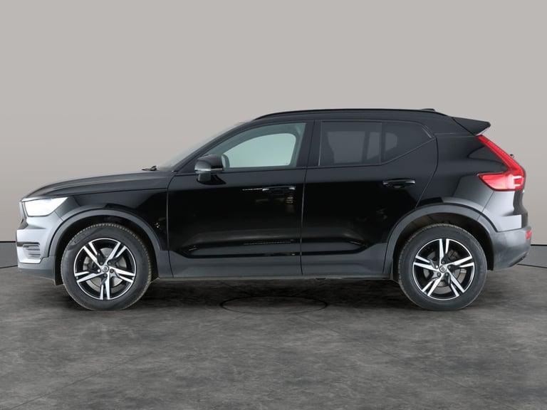 2022 Volvo XC40 2.0 B4 MHEV R-Design SUV 5dr Petrol Hybrid Auto Euro 6 (s/s) (197 ps) - AUT Suv H...