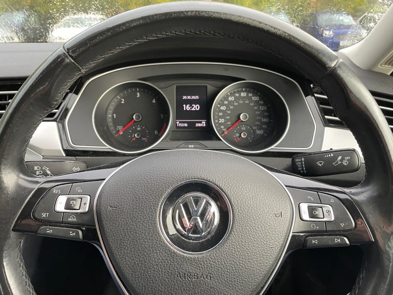 2015 Volkswagen Passat 1.6 TDI SE 4dr SALOON Diesel Manual