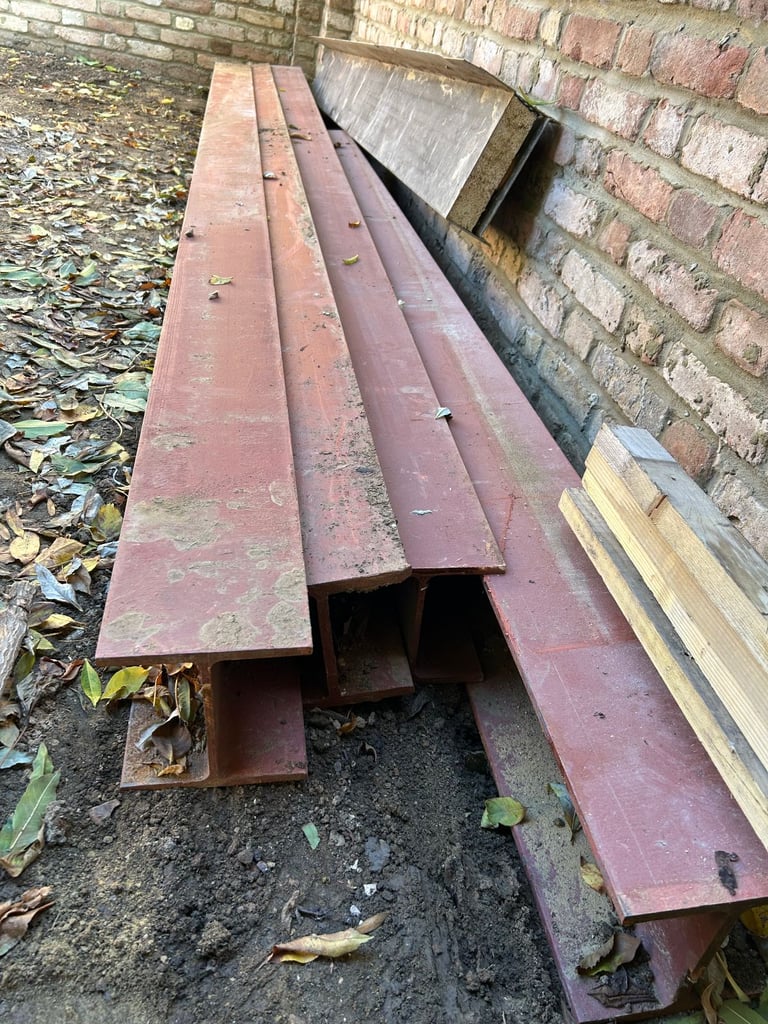 Steel beams for sale - very good condition.