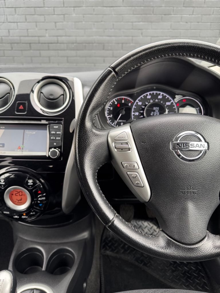 2014 Nissan Note 1.5 dCi Tekna *20 Tax, Sat Nav, 360 Cams* Hatchback Diesel Manual