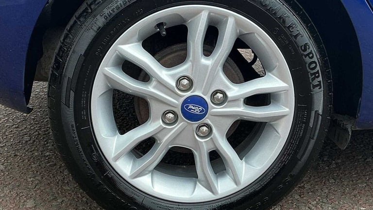 2014 Ford Fiesta 1.25 82 Zetec 5dr HATCHBACK PETROL Manual
