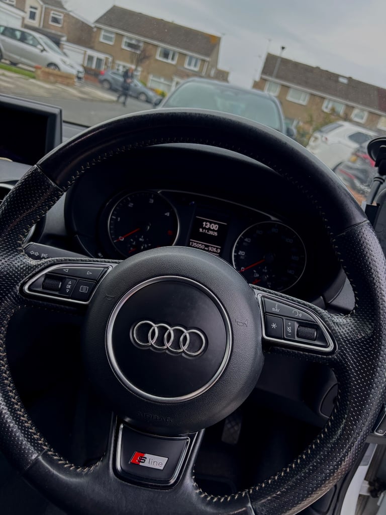 Audi, A1, Hatchback, 2014, Manual, 1598 (cc), 3 doors