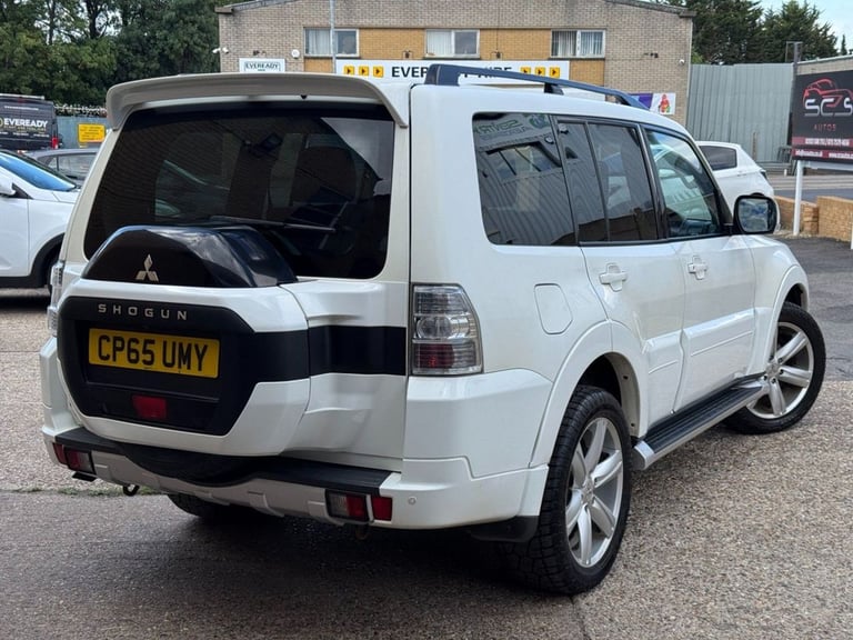 2015 Mitsubishi Shogun 3.2 DI-DC SG4 SUV 5dr Diesel Auto 4WD Euro 6 LWB (187 ps) ESTATE Diesel Au...