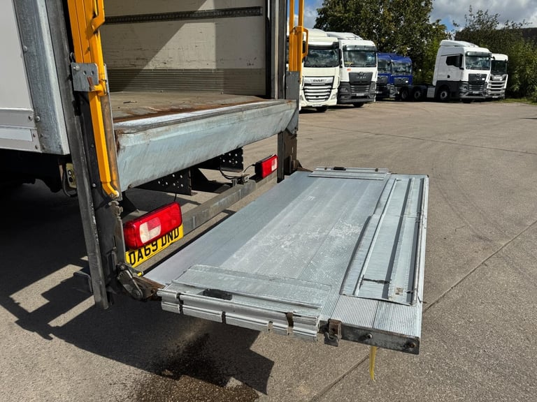 2020 DAF CF 340 6X2 BOX 