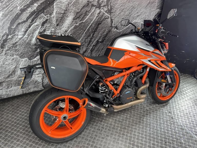 KTM 1290 SUPERDUKE R EVO 2023