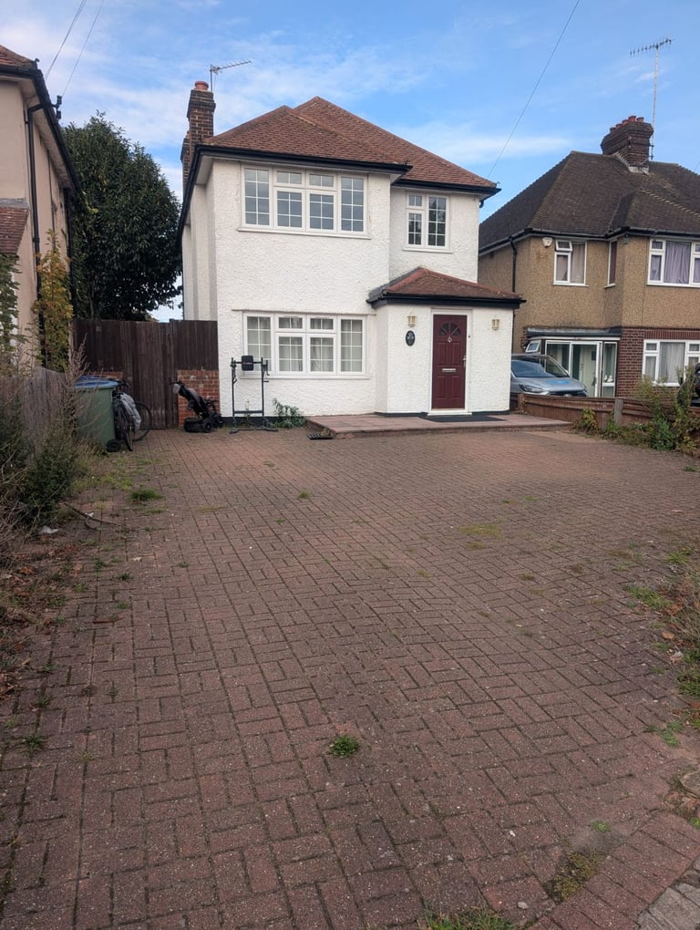 5 bed house to rent wd17 