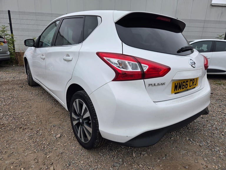 2016 Nissan Pulsar 1.2 DIG-T Tekna Euro 6 (s/s) 5dr HATCHBACK Petrol Manual
