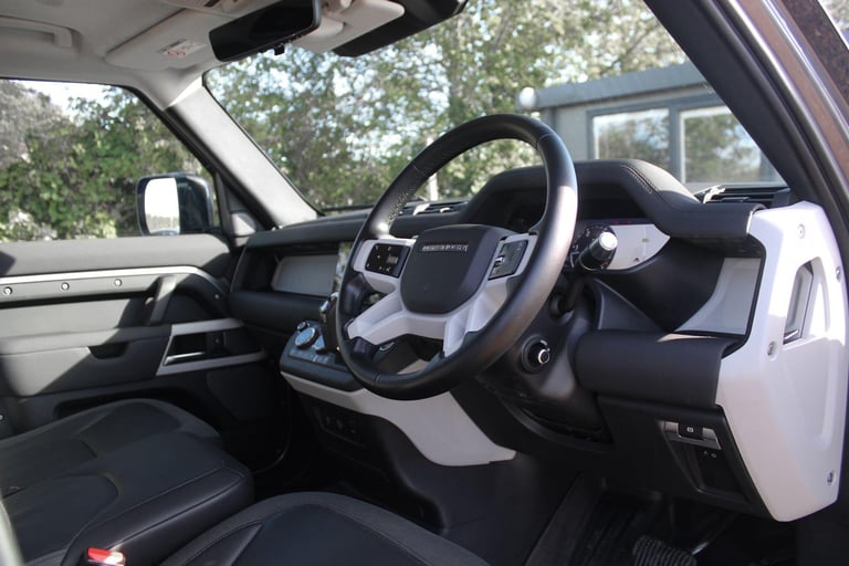 2021 Land Rover Defender 110 3.0 D250 MHEV SE Hard Top SUV Auto 4WD MWB Euro 6 (s/s) 5dr PANEL VA...
