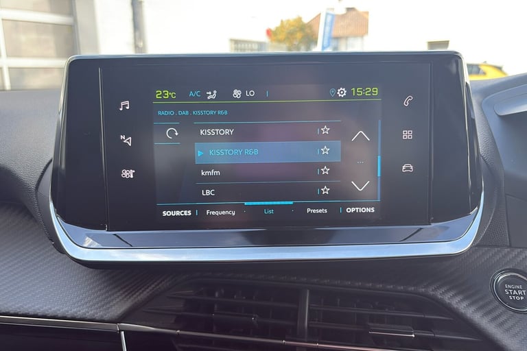  Peugeot E 2008 50kwh Allure Premium Suv 5dr Electric Auto 7kw Charger 136 Ps