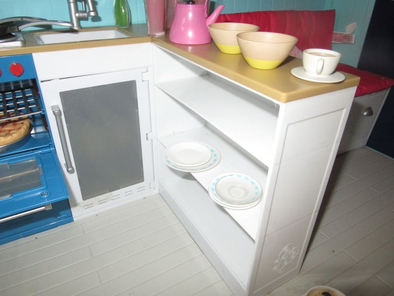 Our Generation Doll Beach Hut