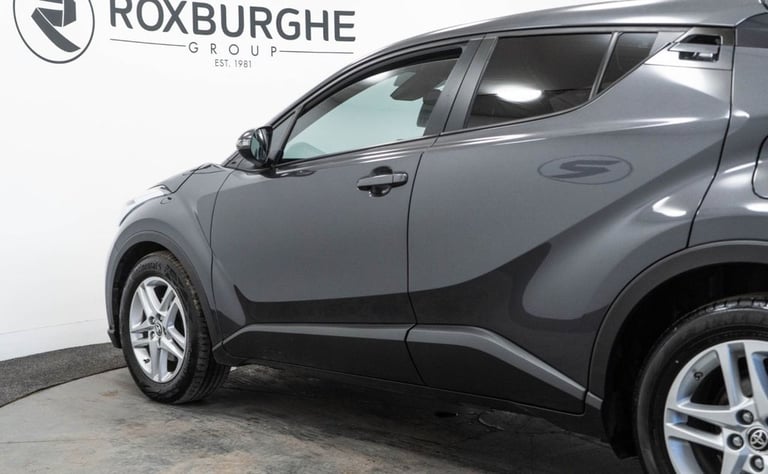 2022 72 TOYOTA C-HR 1.8 VVT-H GPF ICON SUV 5DR PETROL HYBRID CVT EURO 6 (S/S) (1