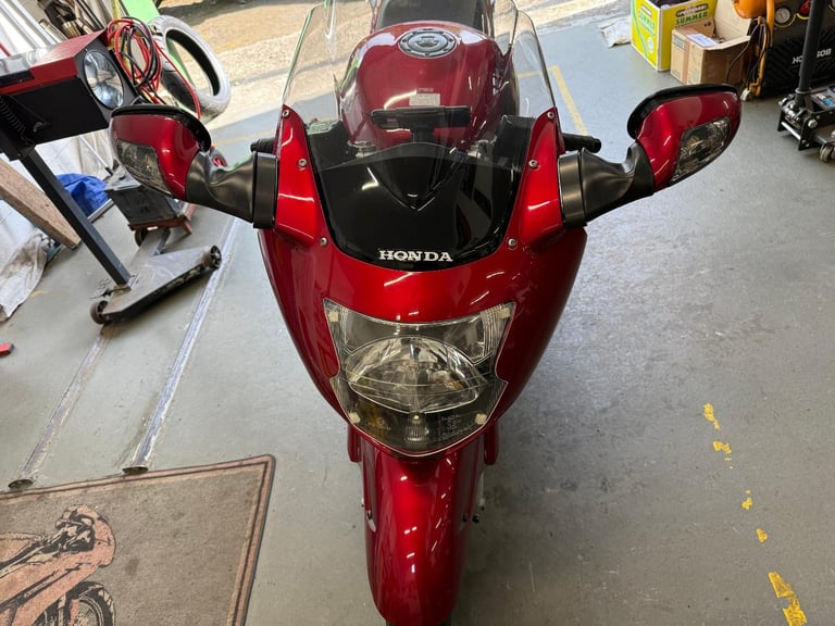 HONDA CBR 1100 BLACKBIRD