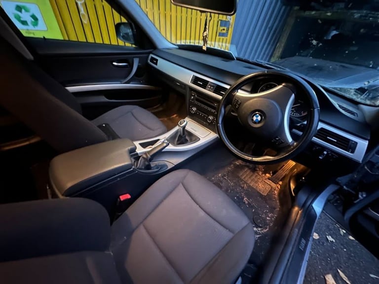 BMW 3 SERIES E90 2010 2.0 PETROL BREAKING FOR PARTS 