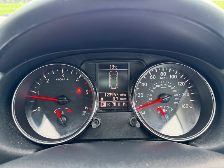 Nissan, QASHQAI, Hatchback, 2011, Automatic 1995 (cc), 5 doors