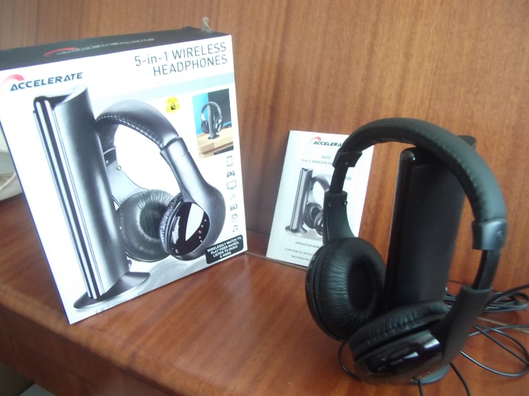 ACCELERATE 5-IN-1 WIRELESS HEADPHONES WITH BUILT IN RECEIVER
