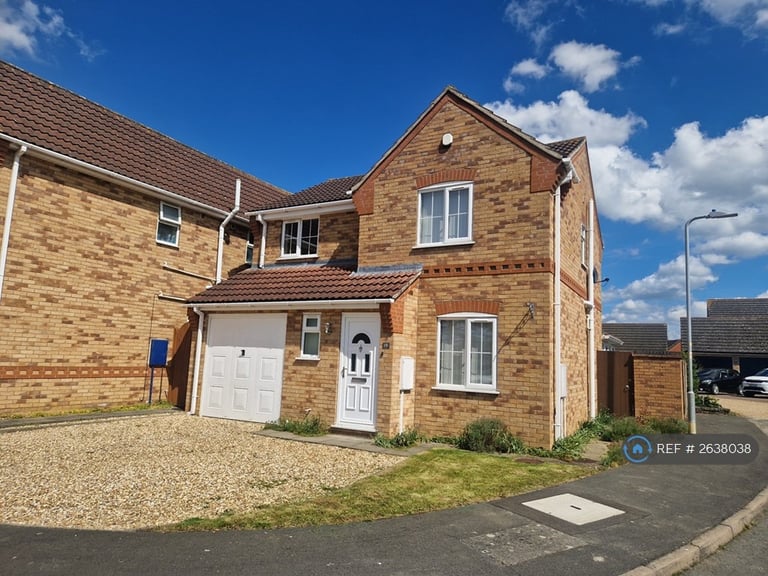 3 bedroom house in Cavalry Court, Lincoln, LN4 (3 bed) (#2638038)