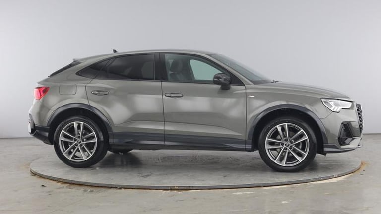 2023 Audi Q3 Black Edition 35 TFSI  150 PS 6-speed Manual SUV Petrol Manual