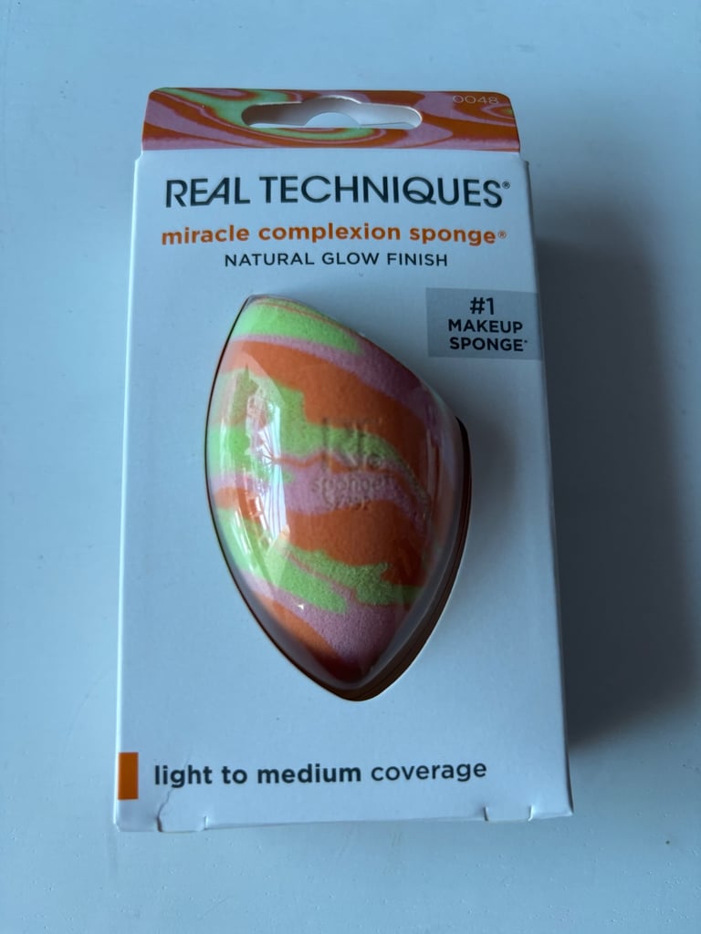 image for Real Techniques Miracle Complexion Sponge 