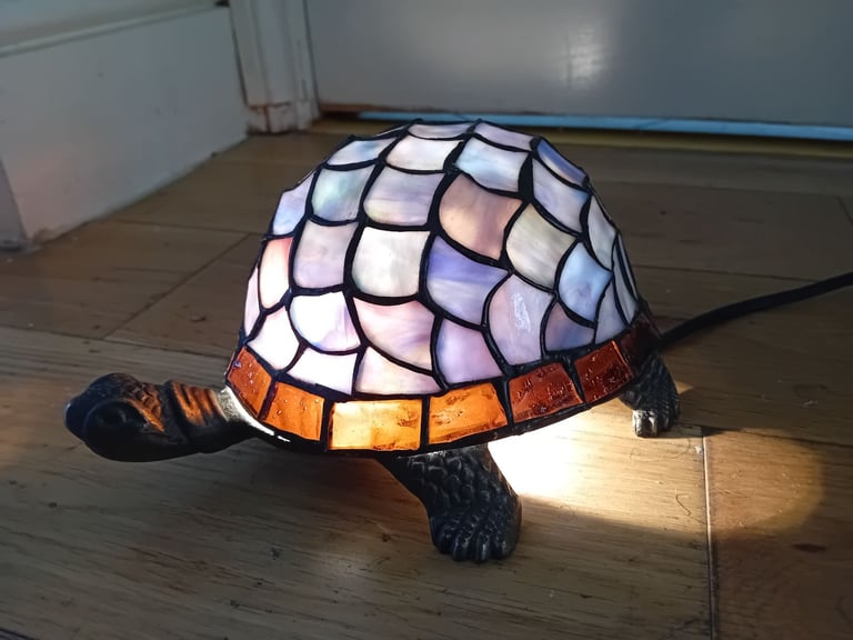 image for Beautiful Tiffany Style Tortoise Table Lamp Light Turtle Stained Glass Shade