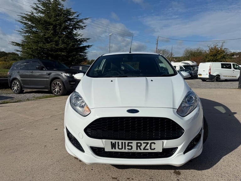 2015 Ford Fiesta 1.5 TDCi Sport Van CAR DERIVED VAN DIESEL Manual