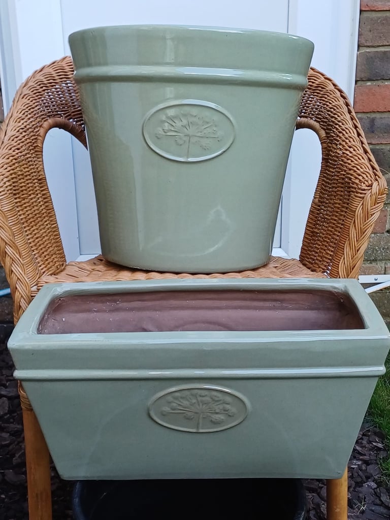 image for Two frost resistant premium glaze flower pots