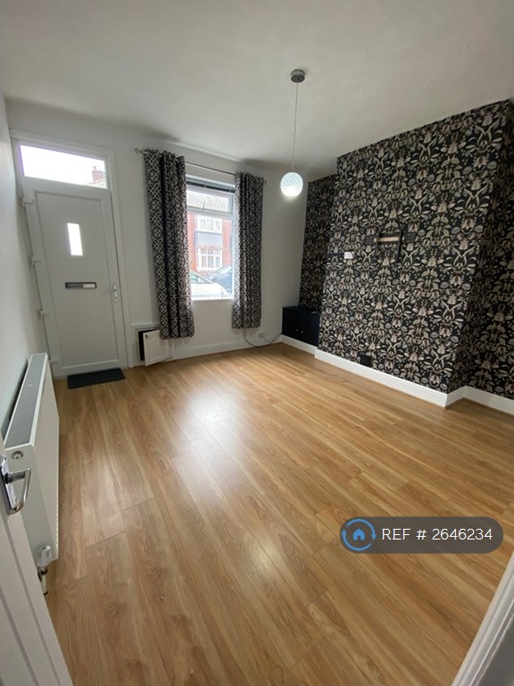 2 bedroom house in Mather Street, Failsworth, Manchester, M35 (2 bed) (#2646234)