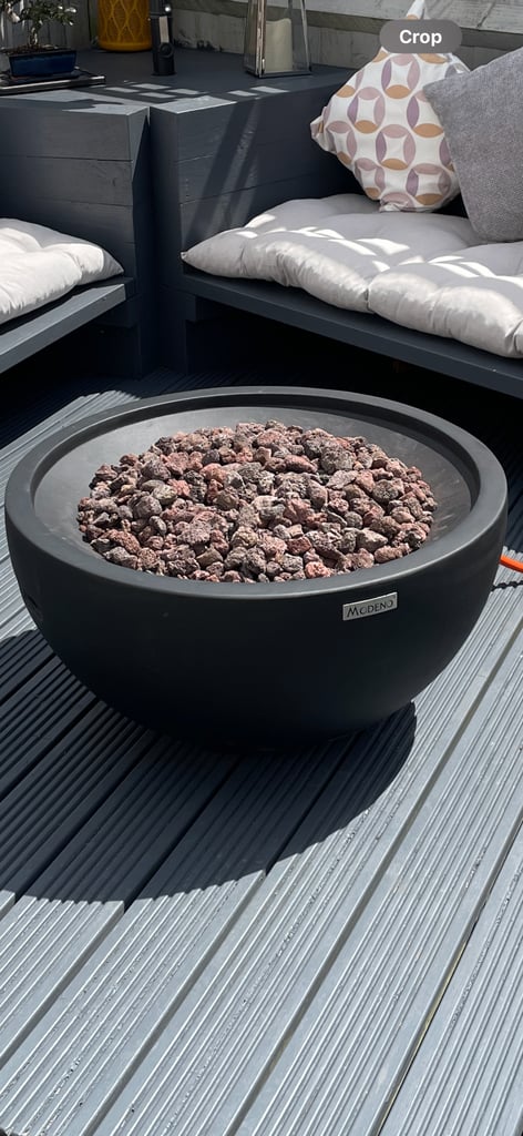 Modeno gas firepit 
