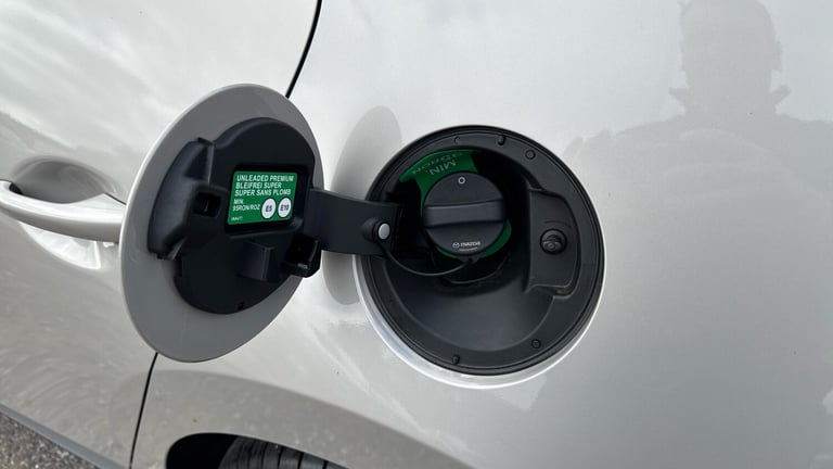 2025 Mazda Mazda3 2.0 e-Skyactiv X MHEV [186] Takumi 5dr Auto HATCHBACK PETROL Automatic