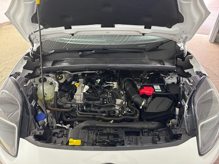 2022 Ford Puma 1.0 EcoBoost Hybrid mHEV 155 ST-Line Vignale 5dr Hatchback Petrol Manual