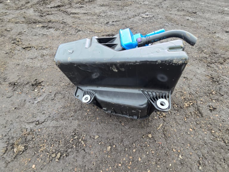 AUDI A4 B9.5 Diesel 2.0 Estate Adblue Tank Breaking Parts 