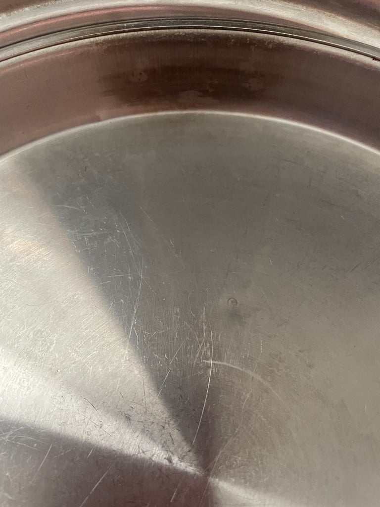 4 Pots & Pans. 3 Saucepans, 1 Stock Pot.  Stainless Steel. Oven/hob/gas/electric/induction safe.